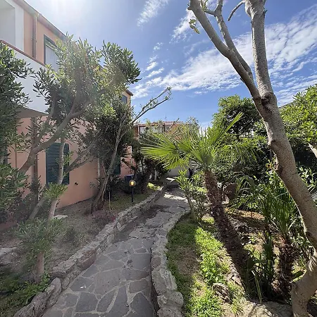 Casa Ginestra - C421 Daire Calasetta